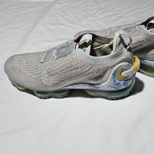 NIKE VAPORMAX 2020 SHOES RECYCLE LIGHT GREY 10.5 EUC